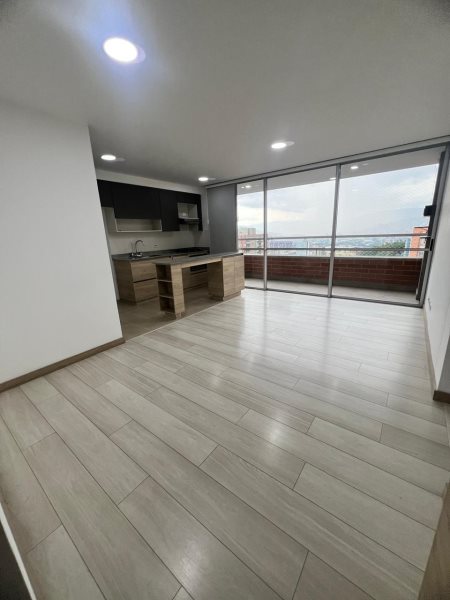 Apartamento para el arriendo en Sabaneta el codigo es 14829 Foto 3