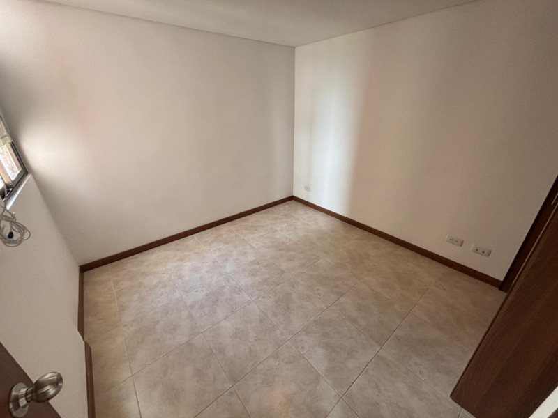 Apartamento para el arriendo en La Estrella el codigo es 16768 Foto 9