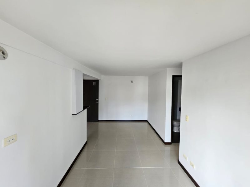 Apartamento para el arriendo en Sabaneta el codigo es 9134 Foto 2