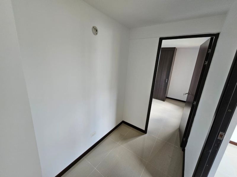 Apartamento para el arriendo en Sabaneta el codigo es 9134 Foto 9