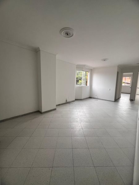 Apartamento para el arriendo en Envigado el codigo es 16720 Foto 6