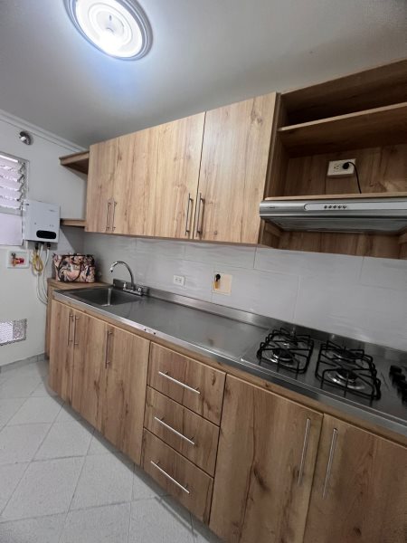 Apartamento para el arriendo en Envigado el codigo es 16720 Foto 2
