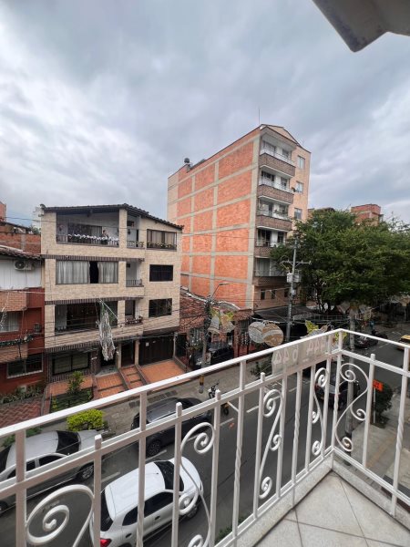 Apartamento para el arriendo en Envigado el codigo es 16720 Foto 4