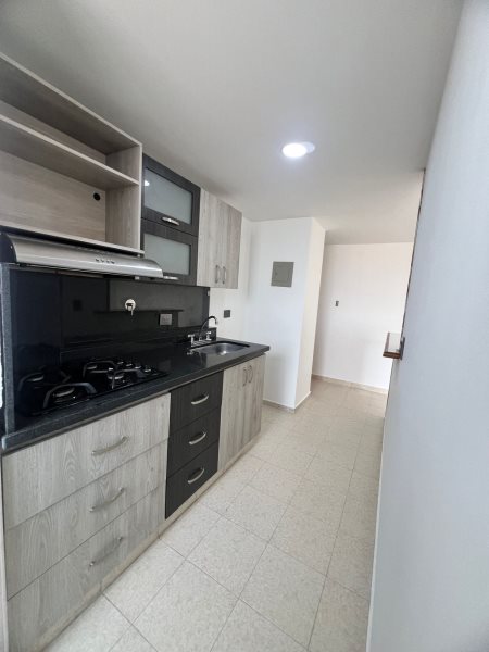 Apartamento para el arriendo en Envigado el codigo es 16750 Foto 3