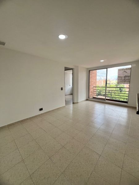 Apartamento para el arriendo en Envigado el codigo es 16750 Foto 5
