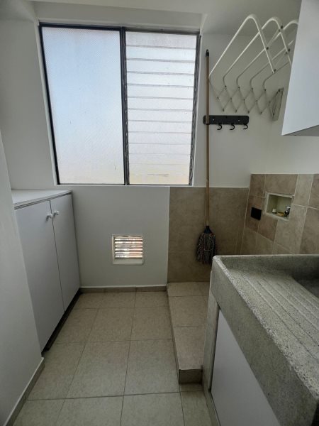 Apartamento para el arriendo en Envigado el codigo es 16750 Foto 15