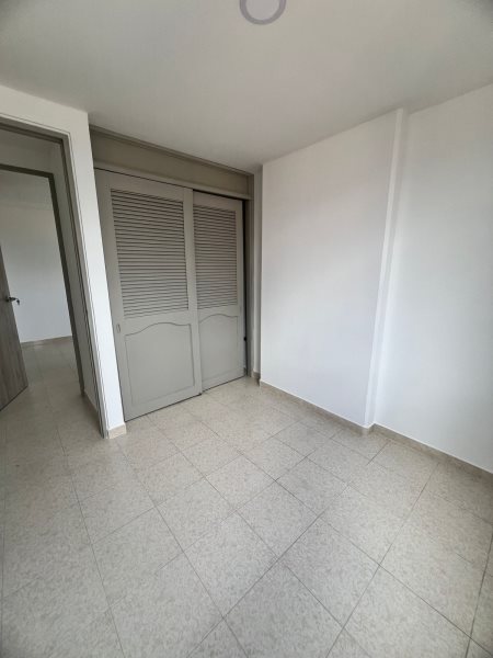 Apartamento para el arriendo en Envigado el codigo es 16750 Foto 8