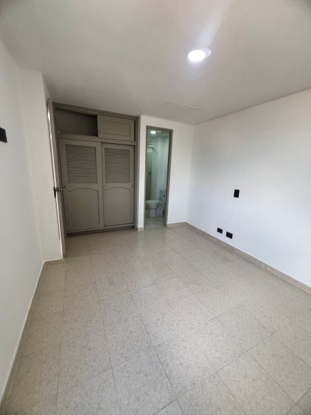 Apartamento para el arriendo en Envigado el codigo es 16750 Foto 10