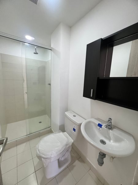 Apartamento para el arriendo en Envigado el codigo es 16750 Foto 14