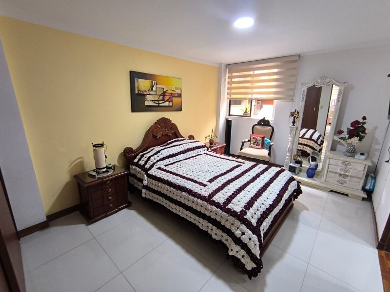 Apartamento para el arriendo en Envigado el codigo es 16739 Foto 14