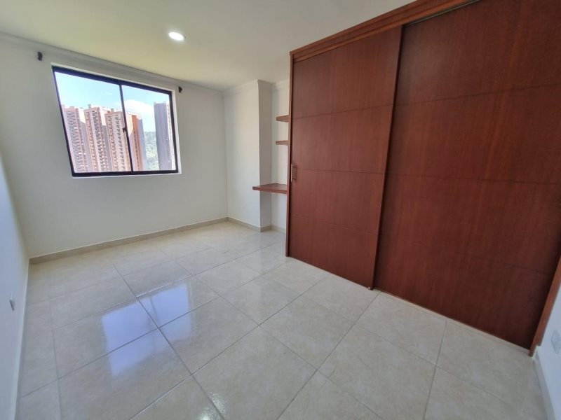 Apartamento para el arriendo en Itagüí el codigo es 16744 Foto 6