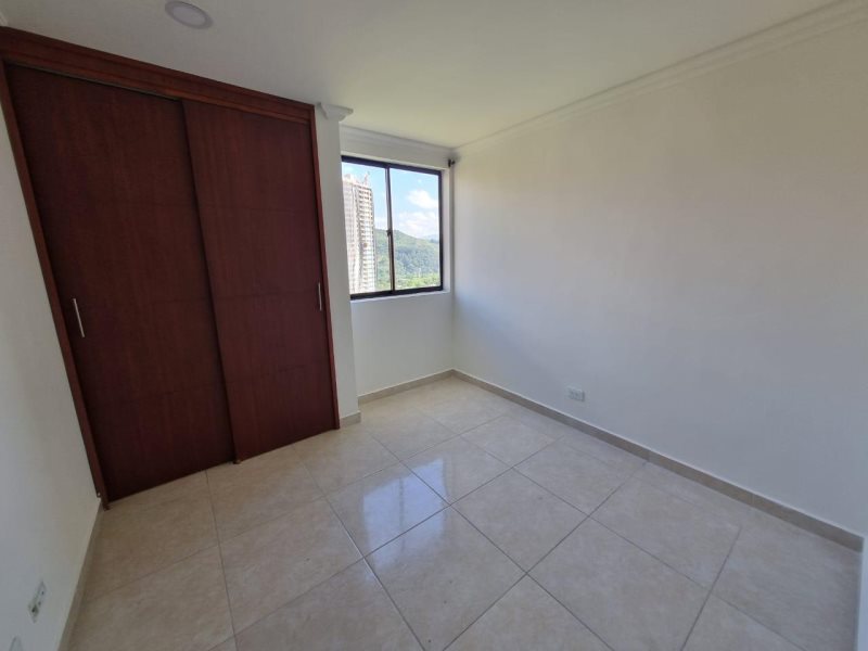 Apartamento para el arriendo en Itagüí el codigo es 16744 Foto 7