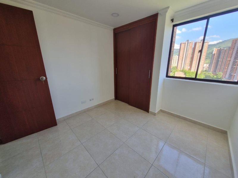 Apartamento para el arriendo en Itagüí el codigo es 16744 Foto 8
