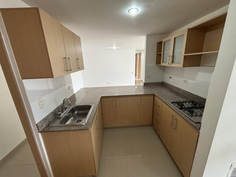 Apartamento para el arriendo en Sabaneta el codigo es 16774 Foto 2