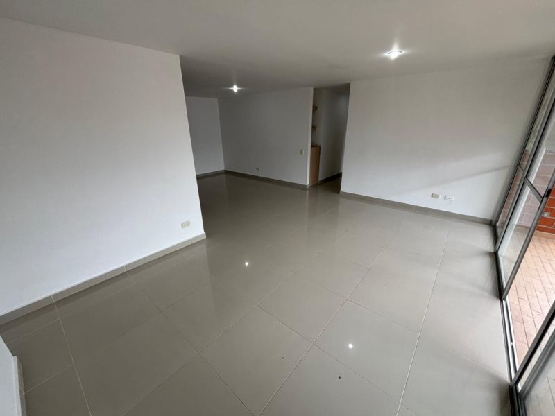 Apartamento para el arriendo en Sabaneta el codigo es 16774 Foto 7