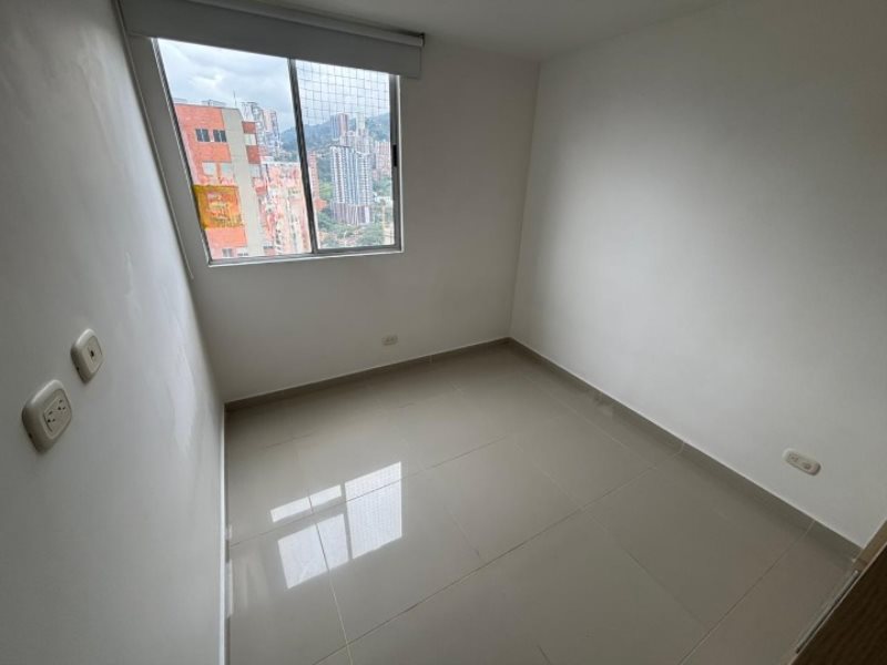 Apartamento para el arriendo en Sabaneta el codigo es 16774 Foto 8