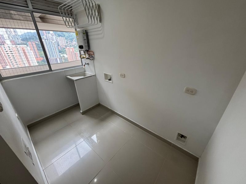 Apartamento para el arriendo en Sabaneta el codigo es 16774 Foto 17