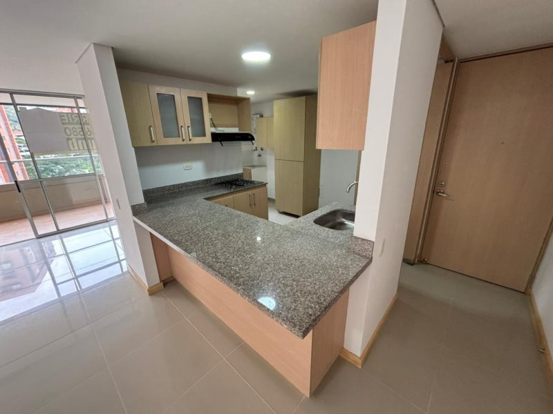 Apartamento para el arriendo en Sabaneta el codigo es 16771 Foto 2