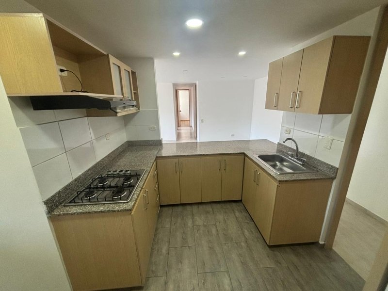 Apartamento para el arriendo en Sabaneta el codigo es 13863 Foto 3